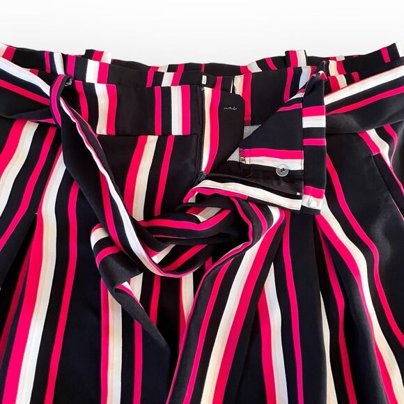 Torrid Hot Shorts Black Pink White Striped Plus Size Paper Bag Waist Size 20 - Picture 8 of 14